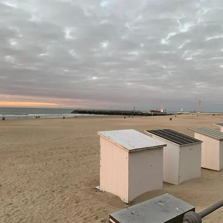 Appartement In Near The Seafront Oostende