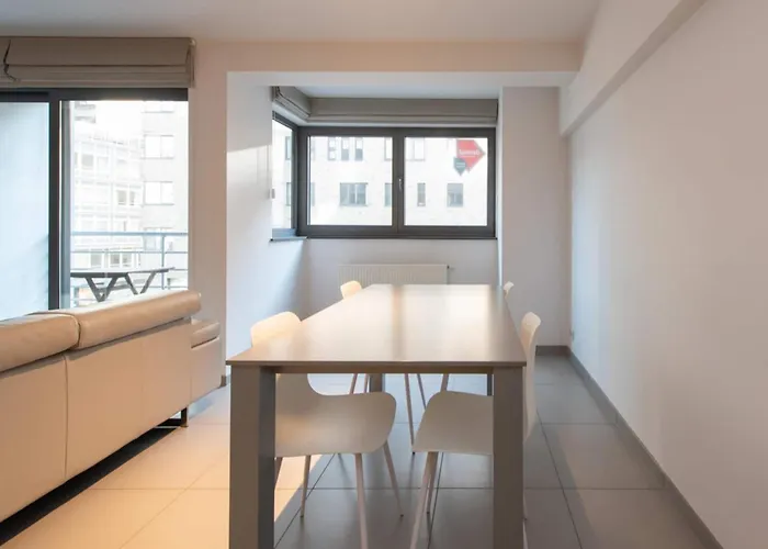 In Near The Seafront オステンド